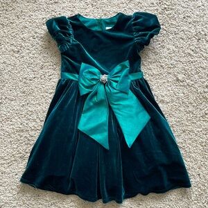 Rare Editions Green Velvet dress 4T
